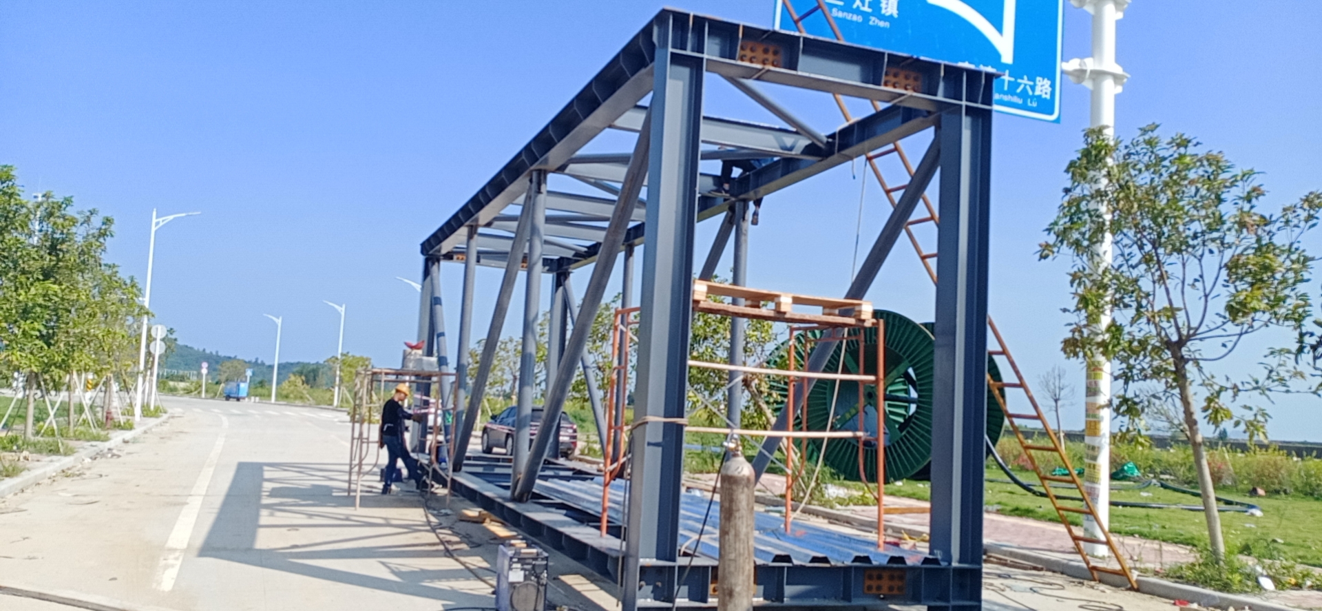 钢结构通廊设计